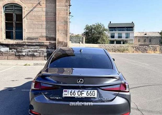 Lexus ES 350