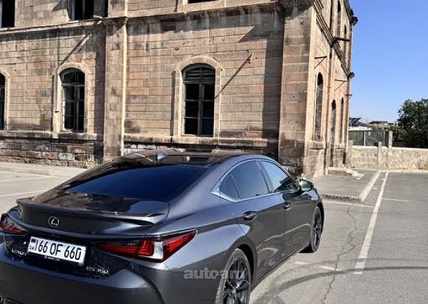 Lexus ES 350 2022 — լուսանկար 3