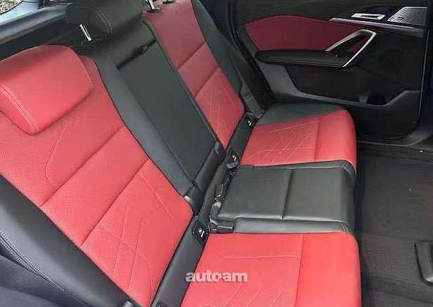 BMW iX1