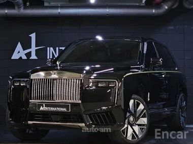 Rolls Royce Cullinan  2025 