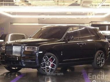 Rolls Royce Cullinan  2021 