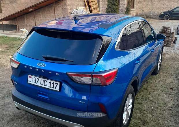 Ford Escape 2021 — լուսանկար 2