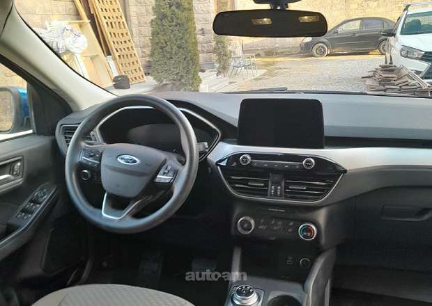 Ford Escape 2021 — լուսանկար 4