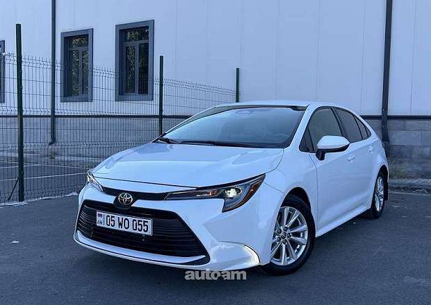Toyota Corolla 2024 — photo 1