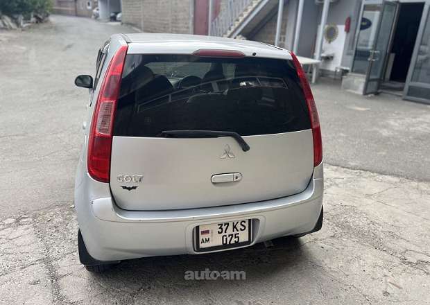 Mitsubishi Colt 2002 — լուսանկար 4