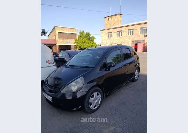 Honda Fit 2004 — լուսանկար 1