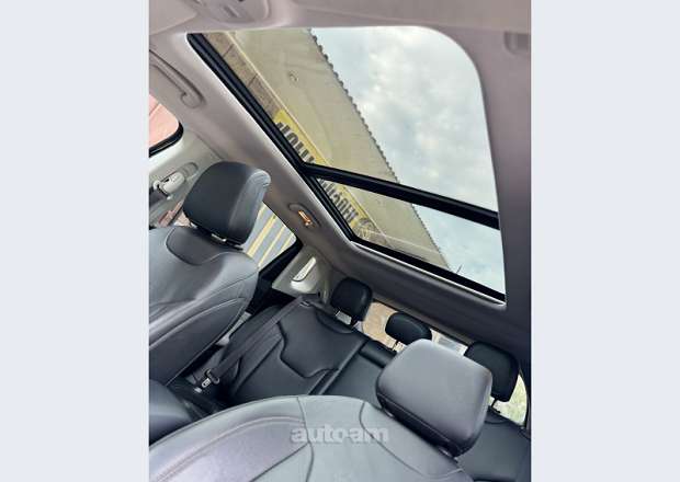 Jeep Compass 2022 — լուսանկար 13
