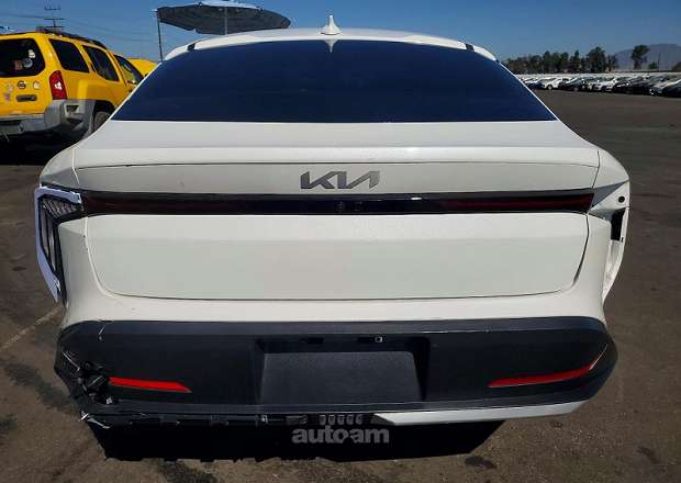 Kia K4