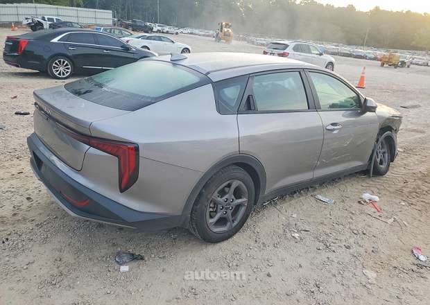 Kia K4