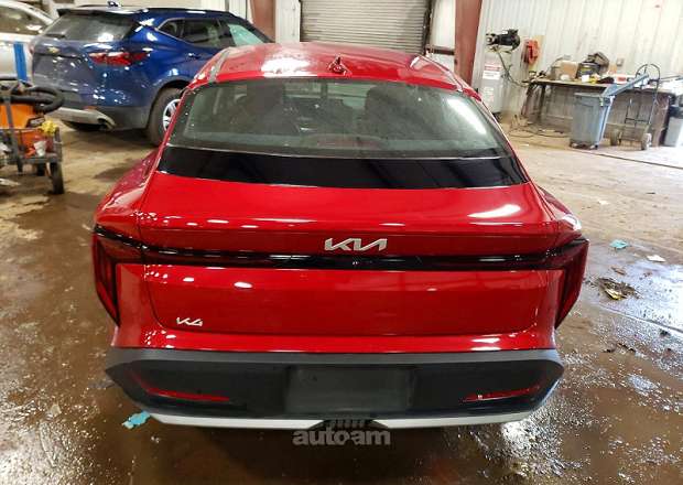 Kia K4