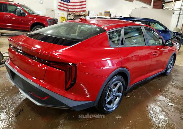 Kia K4
