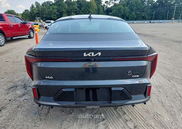 Kia K4