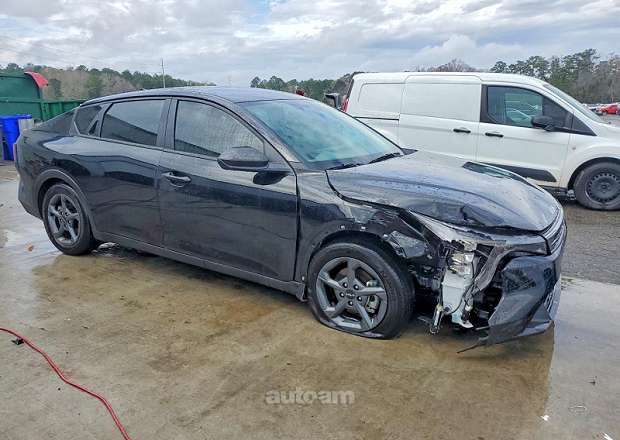 Kia K4