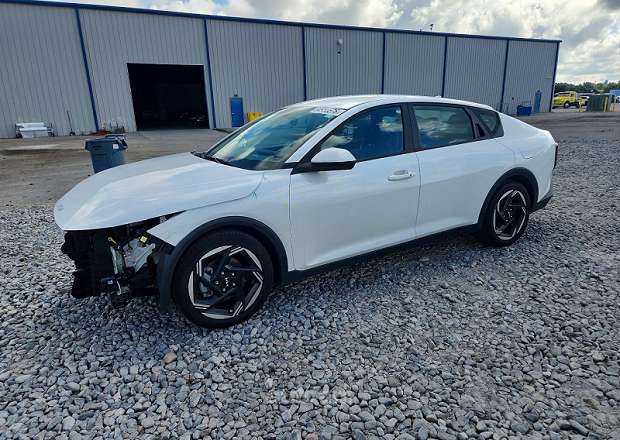Kia K4