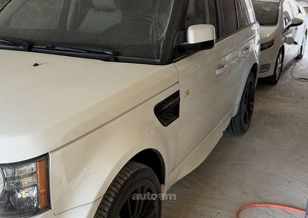 Land Rover Range Rover Sport 2011 — photo 2