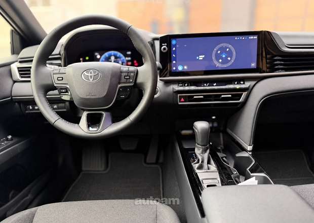 Toyota Camry 2025 — լուսանկար 7