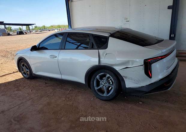 Kia K4