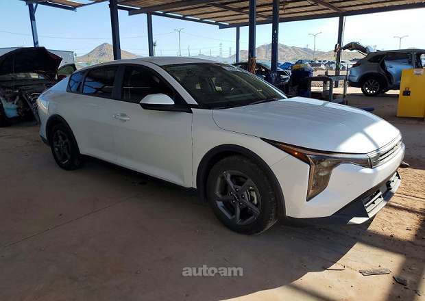 Kia K4