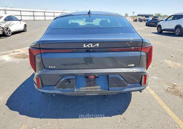 Kia K4