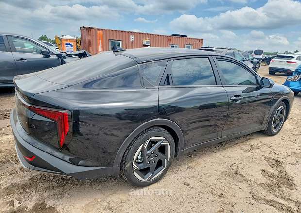 Kia K4