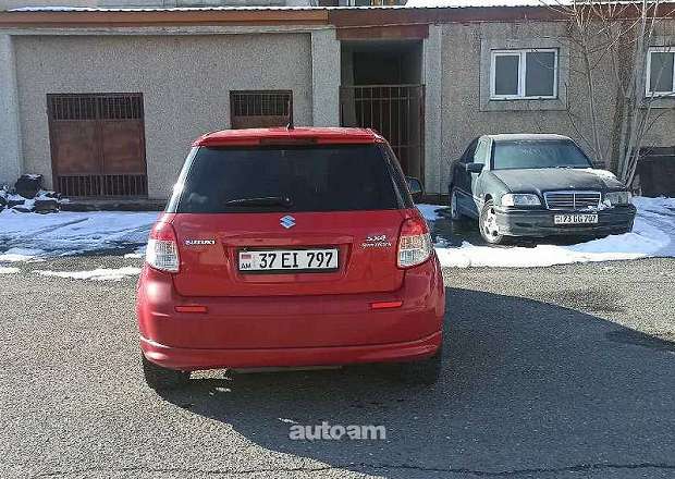 Suzuki SX 4 2011 — լուսանկար 5