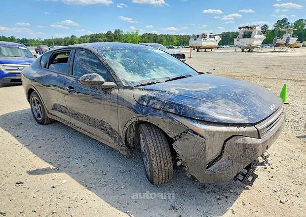 Kia K4