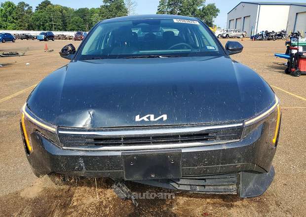 Kia K4
