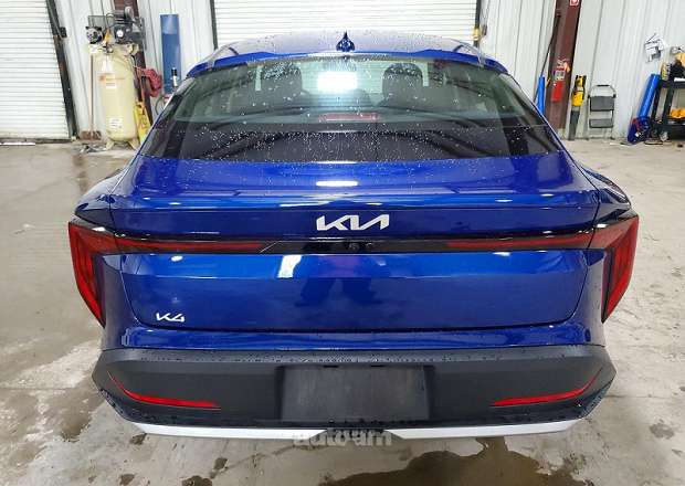 Kia K4