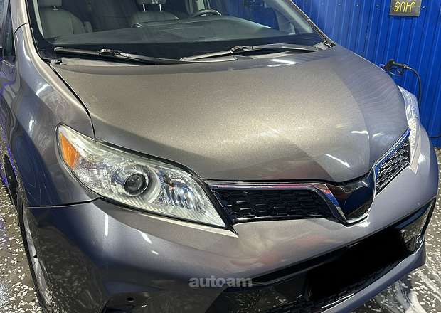 Toyota Sienna 2018 — լուսանկար 3