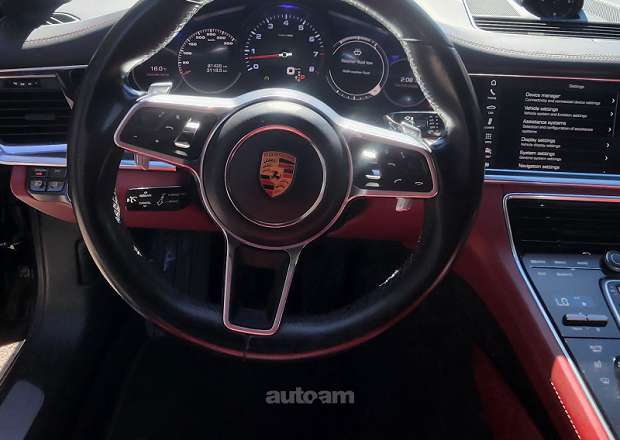 Porsche Panamera 2018 — photo 9