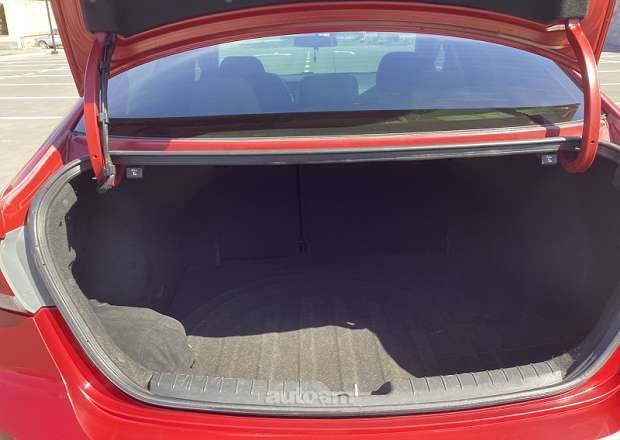 Hyundai Elantra 2017 — photo 10