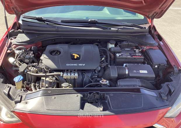 Hyundai Elantra 2017 — photo 11