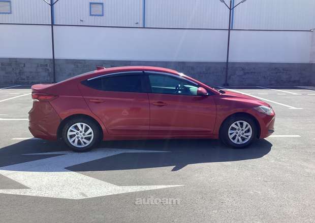 Hyundai Elantra 2017 — photo 5
