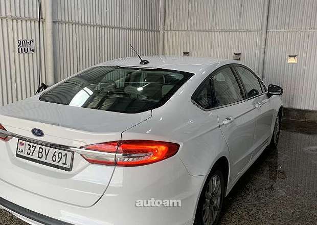 Ford Fusion 2018 — photo 3