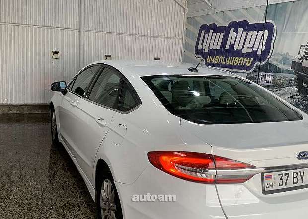 Ford Fusion 2018 — photo 4