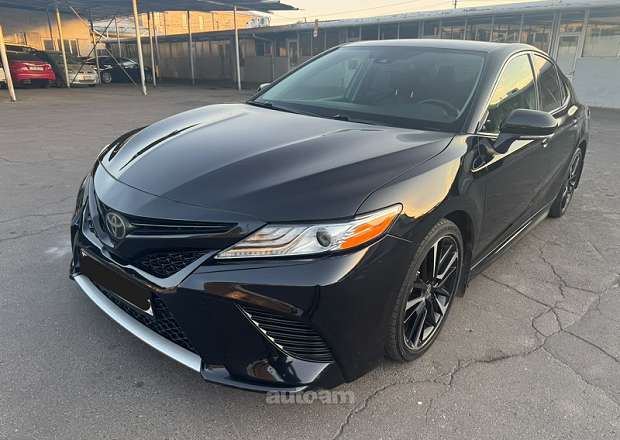 Toyota Camry 2020 — լուսանկար 3