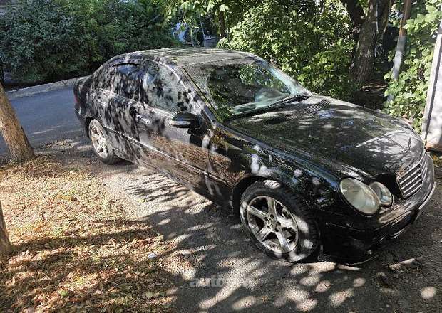 Mercedes-Benz C 240 2005 — լուսանկար 2