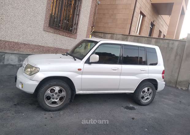 Mitsubishi Pajero 2000 — photo 5