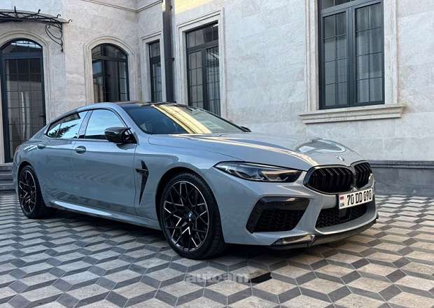 BMW M8 2023 — լուսանկար 1