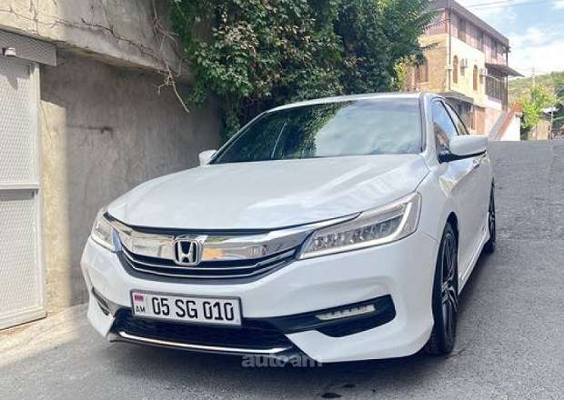 Honda Accord 2016 — լուսանկար 1