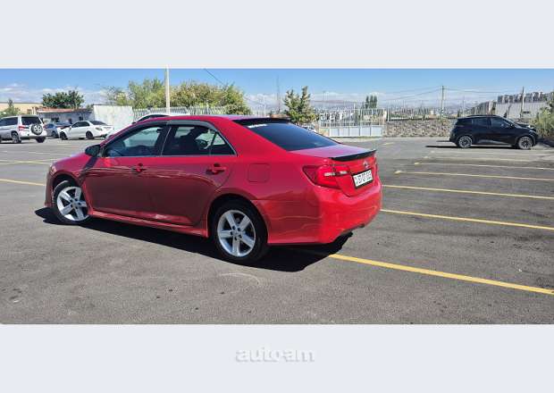 Toyota Camry 2013 — լուսանկար 5