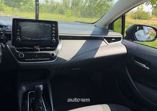 Toyota Corolla 2019 — լուսանկար 3