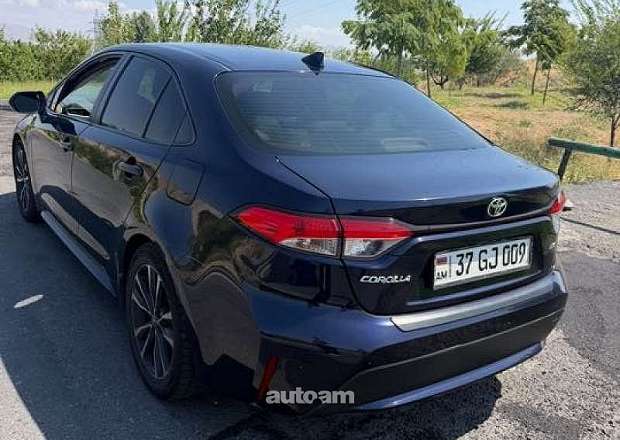 Toyota Corolla 2019 — լուսանկար 2