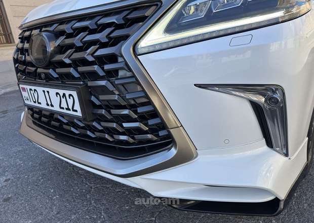 Lexus LX 570 2015 — լուսանկար 9