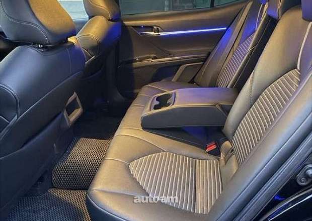 Toyota Camry 2020 — լուսանկար 15