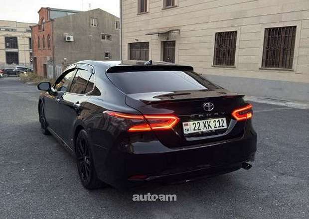 Toyota Camry 2020 — լուսանկար 7