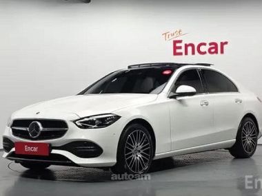 Mercedes-Benz 200  2025 