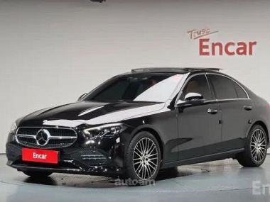 Mercedes-Benz C 300  2024 
