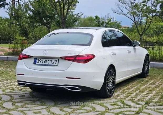 Mercedes-Benz C 300