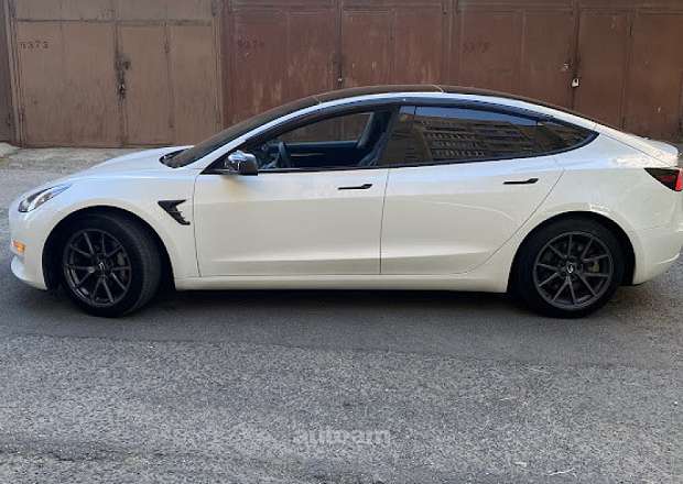 Tesla Model 3 2021 — լուսանկար 6